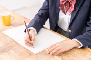 【パターン別】中学生の成績が下がる原因と対処法